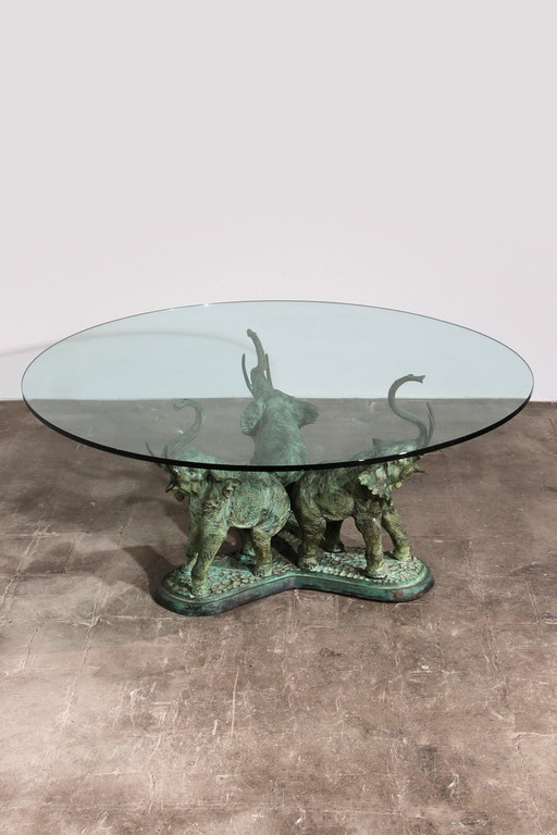 Magnifique table à éléphant en bronze des années 70 avec plateau en verre