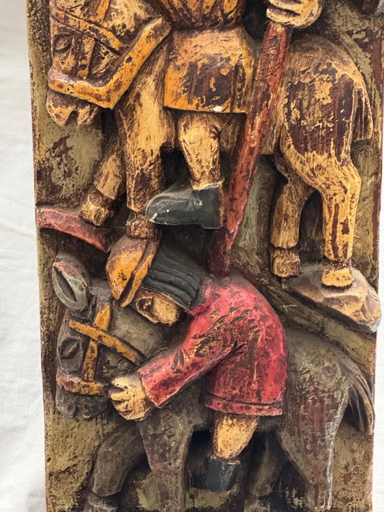 Image 1 of Polychroom houtsnijwerk