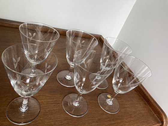 Image 1 of Serie Von 6 Älteren Geziselten Gläsern