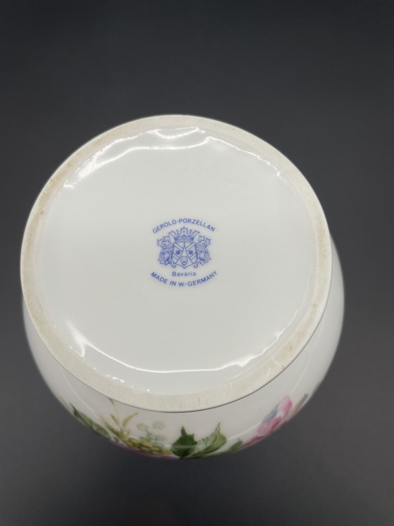 Gerold porseleinen vaas met bloemversiering en gouden rand, vintage – Gerold Porzellan, Vazen, Porcelain (photo 6 of 7)