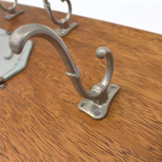 Image 1 of Beautifull coat rack in wood