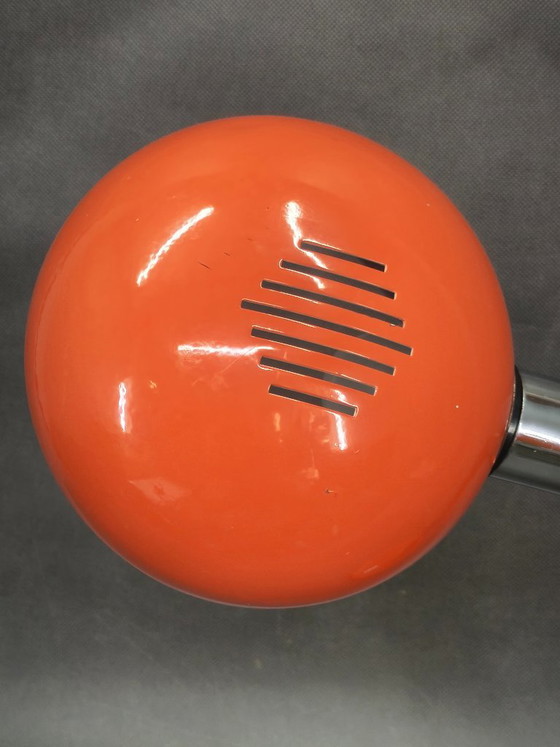 Lampe de table italienne orange Space Age réglable à col de cygne des années 1970 – Métal, Plastique (photo 6 of 11)