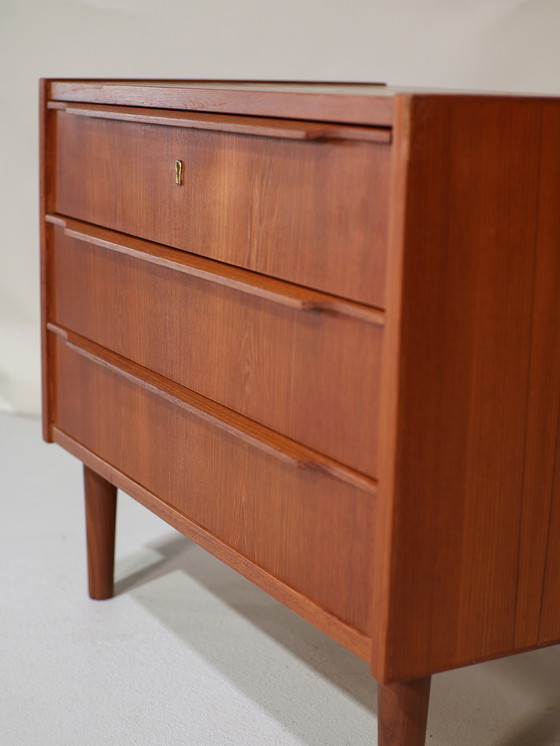 Image 1 of (2x) Kleine Kommode Teakholz vintage Dänisch