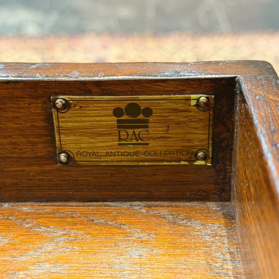 RAC Klassiek Engels Chesterfield Bureau – RAC Royal Antique Collection, Leather, Wood (photo 18 of 19)