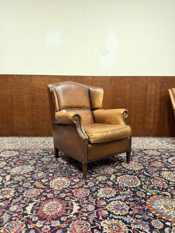 Set Poltrona e Pouf Classico in Pelle di Pecora Inglese – Poltrone, Legno (photo 3 of 13)