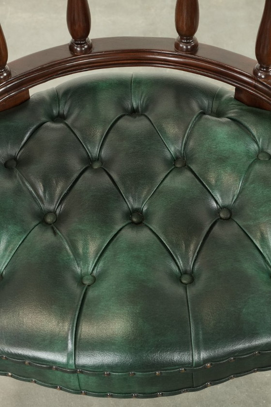 Image 1 of Fauteuil de bureau Chesterfield classique en cuir de vachette vert flammé / fauteuil d'appoint