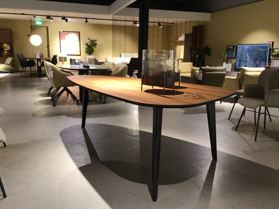Image 1 of Leolux Bondi dining table - 230x120