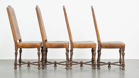 Image 1 of 4 x Sedia da pranzo antica in legno e pelle di pecora