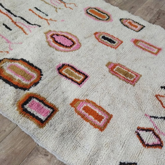Image 1 of Tappeto in lana Azilal – Arte berbera fatta a mano (232×135 cm)