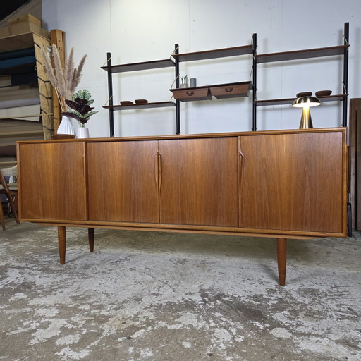 Gunni Omann, Axel Christensen (ACO Møbler) Vintage Sideboard – dressoirs, Wood (photo 2 of 15)