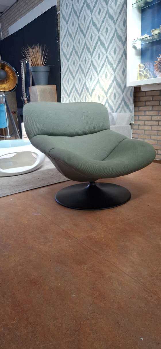 Image 1 of Artifort f518 