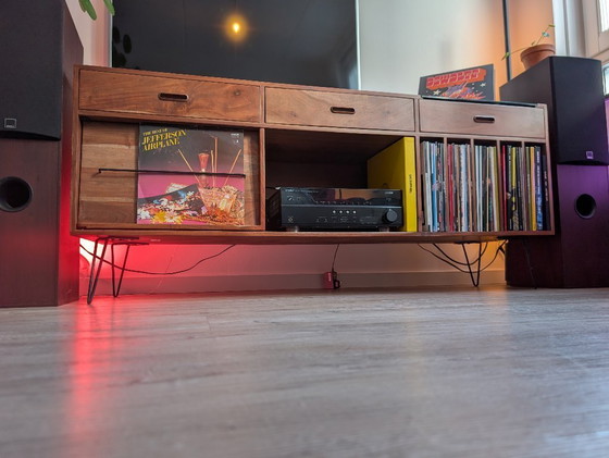 Image 1 of Massief acaciahouten lp-meubel (Gimmick)