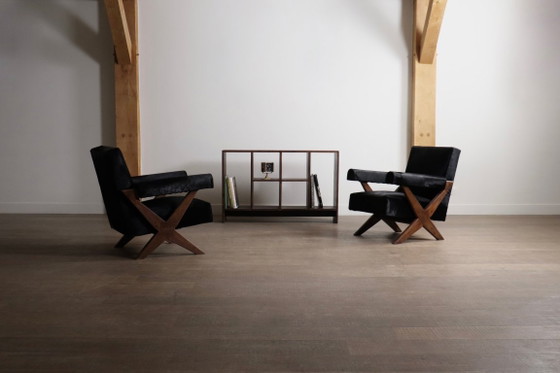Par de sillones Pierre Jeanneret con patas en forma de X, Chandigarh, década de 1960. – Leather, Vintage (photo 16 of 16)