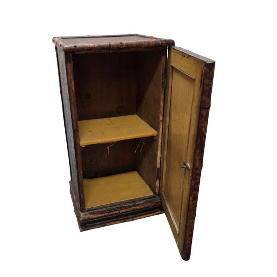 Image 1 of Antico comodino in bambù tartarugato, fine XIX secolo