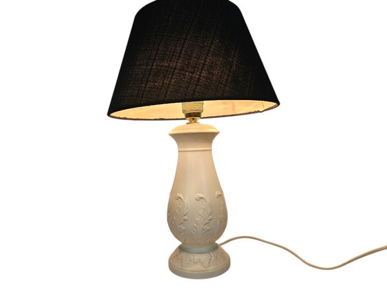 Image 1 of Wedgwood Barleston Ertruria - white porcelain - table lamp - signed - England - 1960s