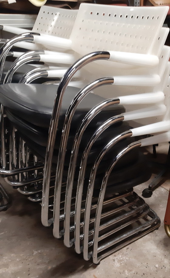 Image 1 of Vitra Visavis Schlittenstuhl, schwarzes Leder, stapelbar