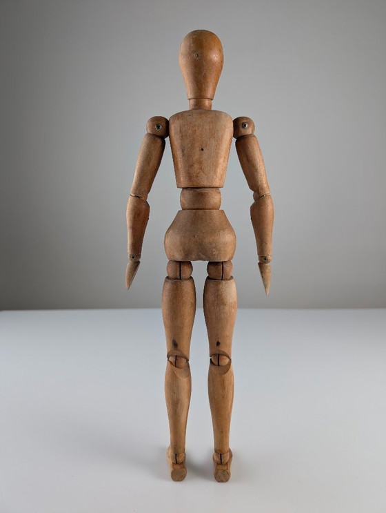 Image 1 of Figurine articulée en bois d'artiste, style milieu du XXe siècle