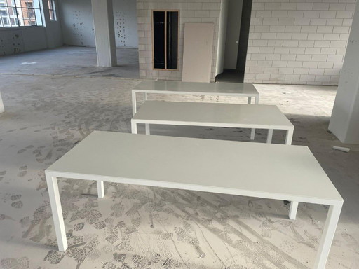 Tavoli in metallo bianco su misura - SOLO RITIRO