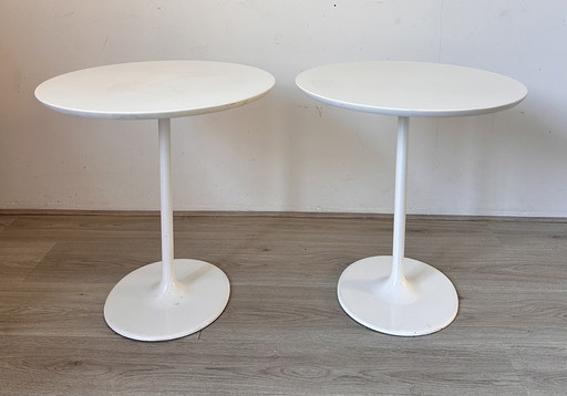 2x Arper design side tables
