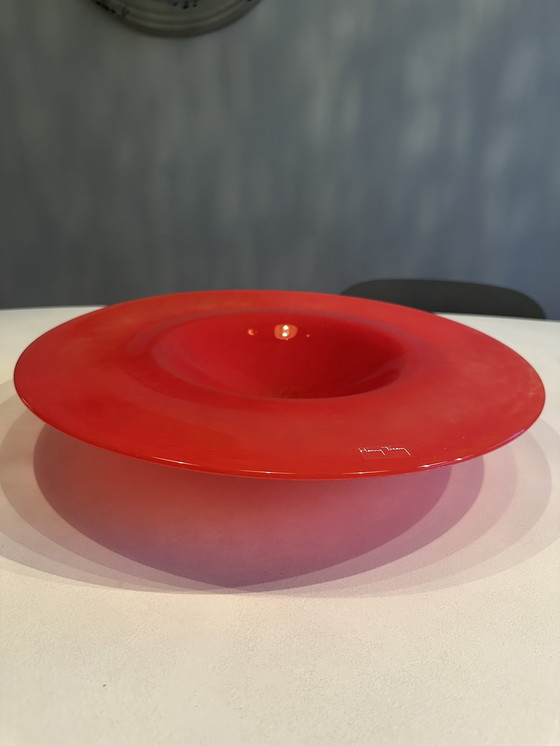 Image 1 of Bol de diseño de cristal rojo Henry Dean