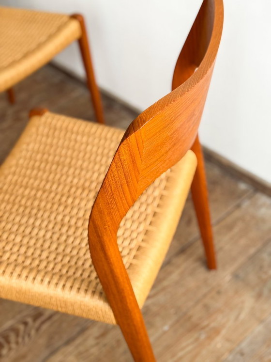 Image 1 of Set van 6 teakhouten eetkamerstoelen van Niels O. Møller voor J.L. Moller, model 71