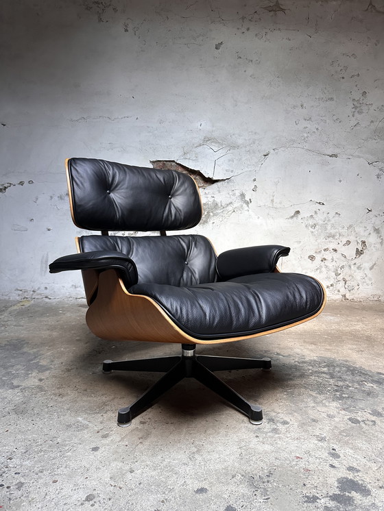 Image 1 of Herman Miller Eames lounge chair palissander 