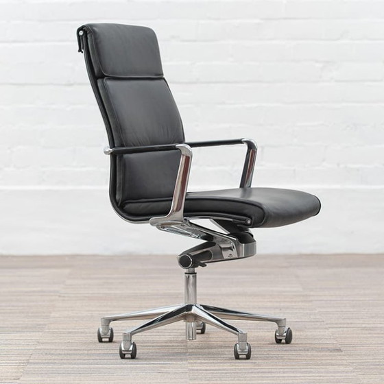 Image 1 of Icf Una Chair Executive Directiestoel