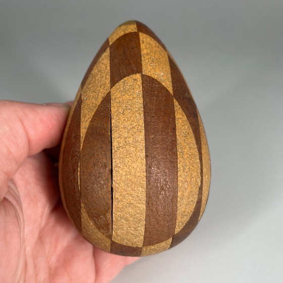 Image 1 of Vintage houten sculptuur, eivormig, in Weense werkplaatsstijl – Koloman Moser / Therese Trethan Art