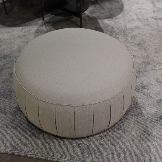 Image 1 of Leolux Capri poef