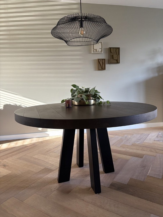 Eettafel van rustiek eiken, Oak Rustic Collection, Hout, Metaal, Zwart, Modern (foto 4 van 5)