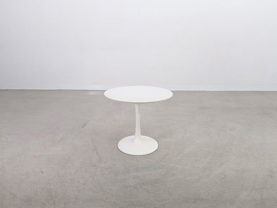 Image 1 of Mesa de centro Arkana de 60 cm, de Maurice Burke, similar a la Tulip de Saarinen.