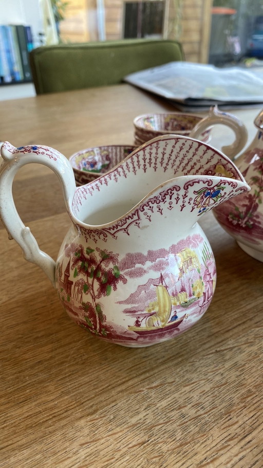 Antiek Petrus Regout en co ‘Fancy’ servies 