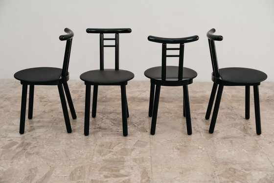 Image 1 of Set van 4 postmoderne stoelen in Memphis-stijl, Italiaans design uit de jaren 80.
