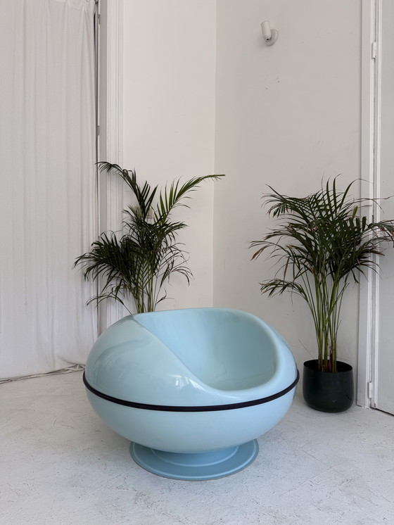 Image 1 of Eero Aarnio Pastilli-Vorsitzender