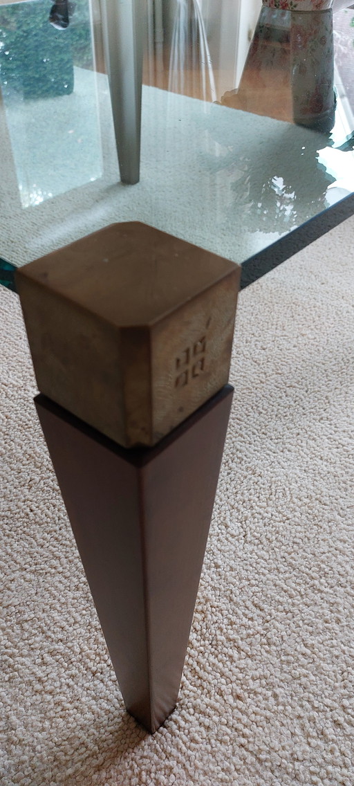 Table basse design en verre par Peter Ghyzcy, modèle T56/2, 90 x 90 x 45 cm