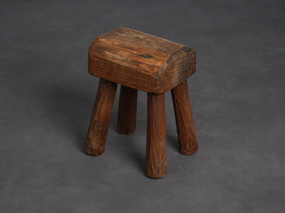 Robuster Primitiver Massivholz Hocker, Europa, 1970er Jahre (photo 3 of 8)