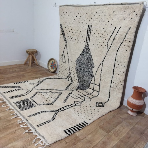 Tapis Marocain Berbère Artisanal En Laine - Handcrafted Moroccan Berber Carpet Of Wool