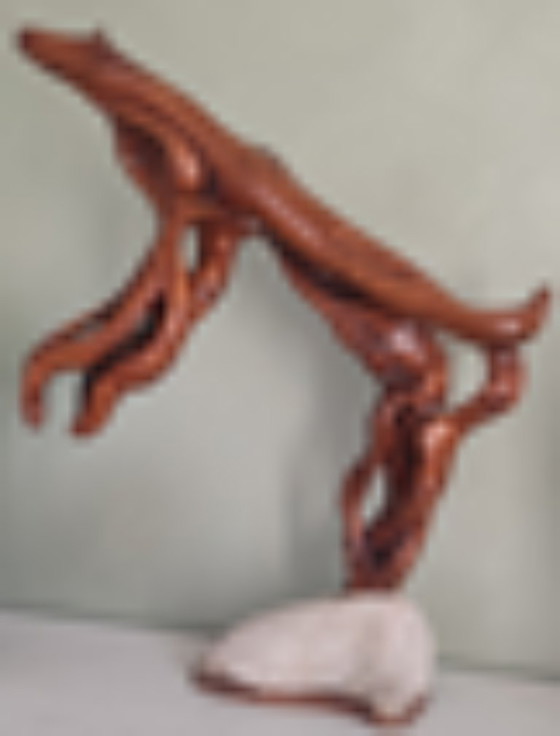 Image 1 of Scultura Organica "Levriero" in Legno Massiccio su Base in Pietra – Arte Naturale Biomorfica