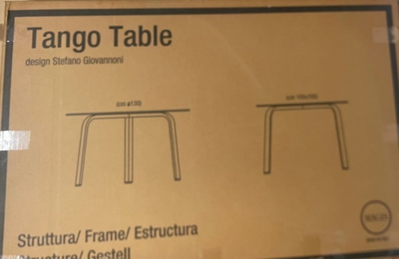 Image 1 of TANGO TABLE DIAMETER 130 WHITE MAGIS