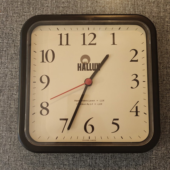 Image 1 of Orologio da parete vintage Hallux al quarzo svizzero – Stile postmoderno Memphis – Nuovo di zecca