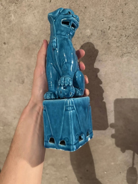Pair of blue Fô dogs - glazed ceramic - Chinese blue - mid 20th century, Decorative Objects, Porcelain (photo 5 of 9)