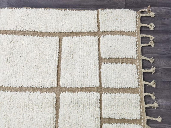 Dekorierter Berberteppich aus Naturwolle, 150/250 cm – Teppiche & Läufer, Wool (photo 6 of 7)