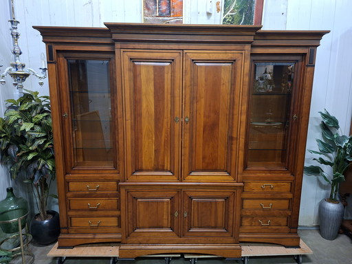Classic Dutch china cabinet, buffet cabinet, wall unit, dimensions: 207x47/68cm and 198cm high.