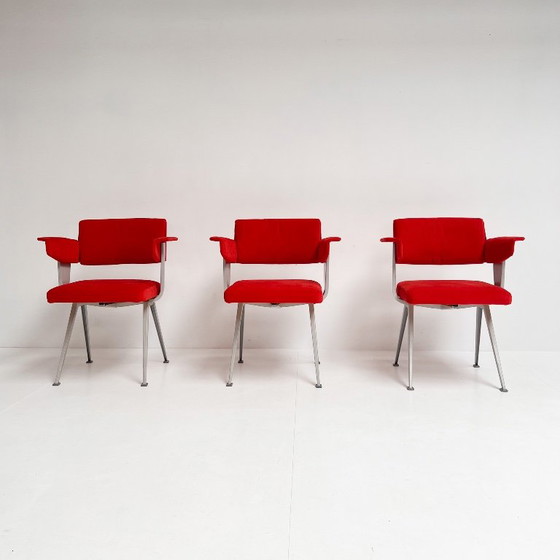 Resort Armchair by Friso Kramer for Ahrend De Cirkel, 1960s – Textile (photo 4 of 15)