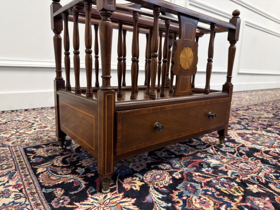 Antique English Edwardian Magazine rack – Wood, Brass (photo 7 of 10)