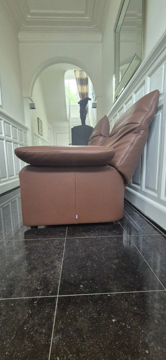 Image 1 of Canapé et repose-pieds Jori, modèle Linea