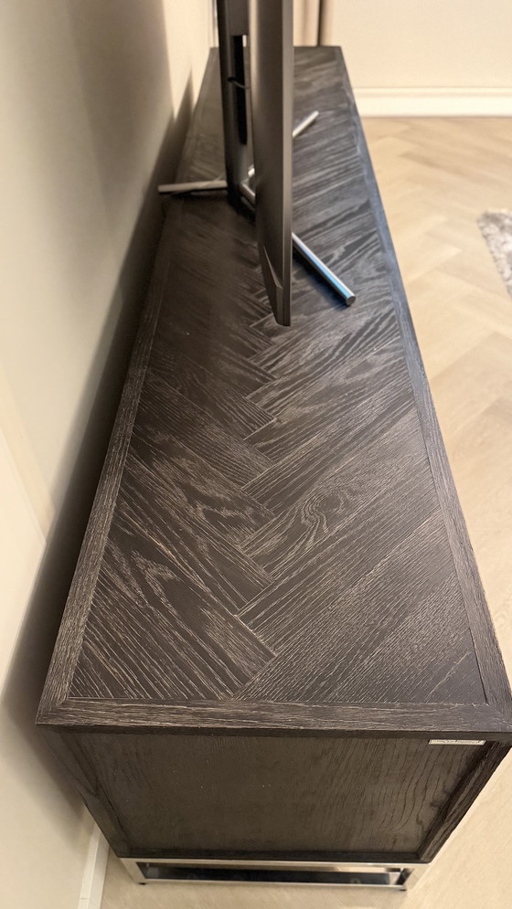 Image 1 of Richmond Interiors TV-dressoir Blackbone – zilver