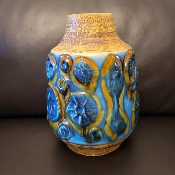 Vaso in ceramica Fat Lava blu e marrone, Carstens Tonieshoff, Vasi, Mid Century Modern (foto 7 di 14)