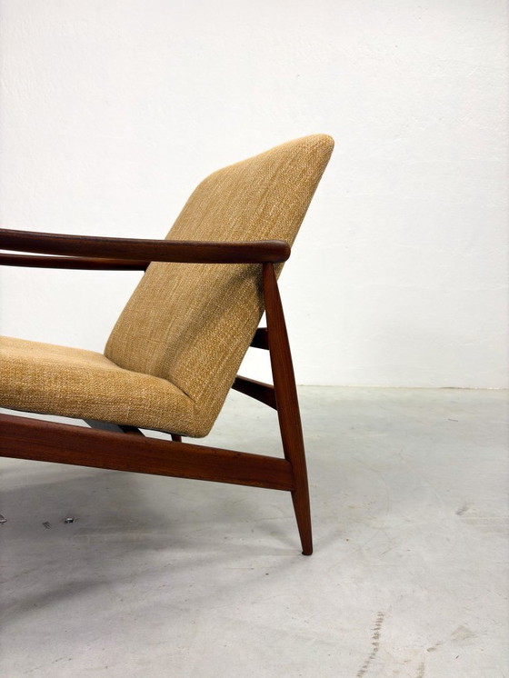 Image 1 of Poltrona vintage giallo ocra in stile danese