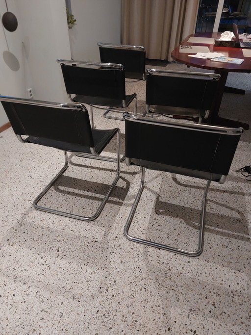 5 sedie vintage con struttura tubolare